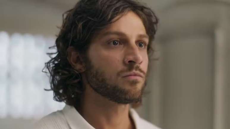 Mavi (Chay Suede) em "Mania de Você"