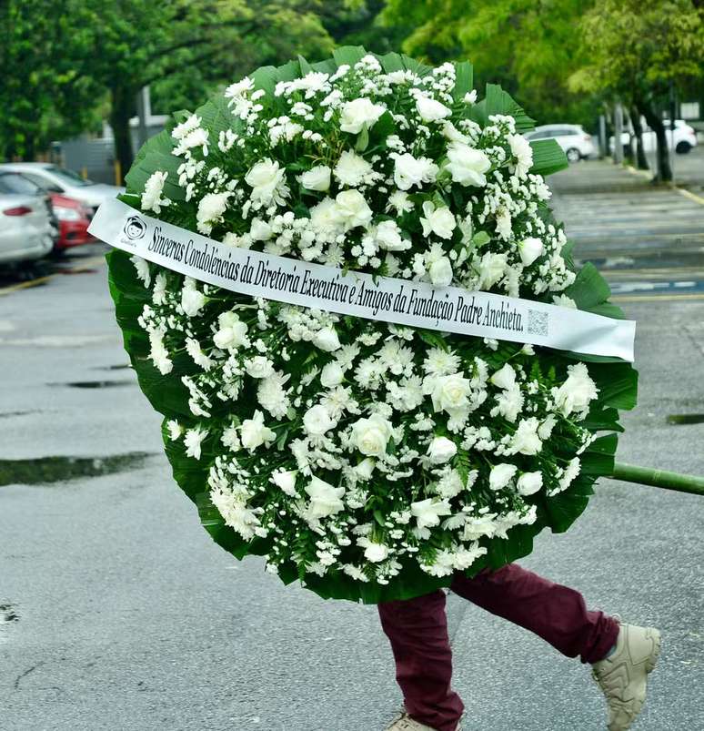 Velório de Agnaldo Rayol recebe coroa de flores da TV Cultura - Brazil News