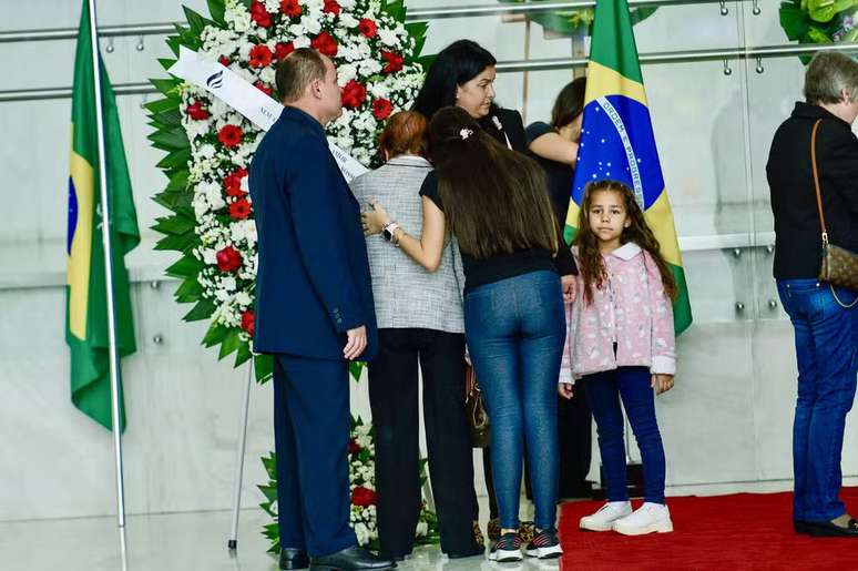 Família de Agnaldo Rayol em velório na Alesp - Brazil News