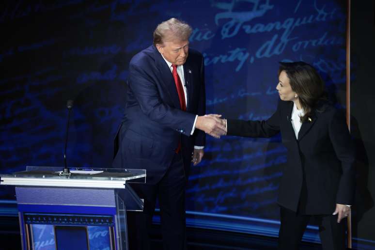 Donald Trump e Kamala Harris disputam eleição nesta terça-feira