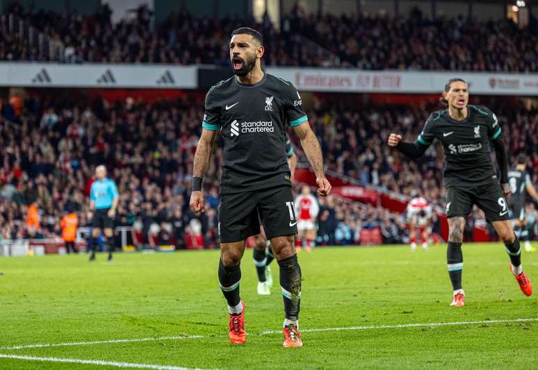 Mohamed Salah (Liverpool) celebrando seu gol contra o Arsenal, no dia 27.10.2024 