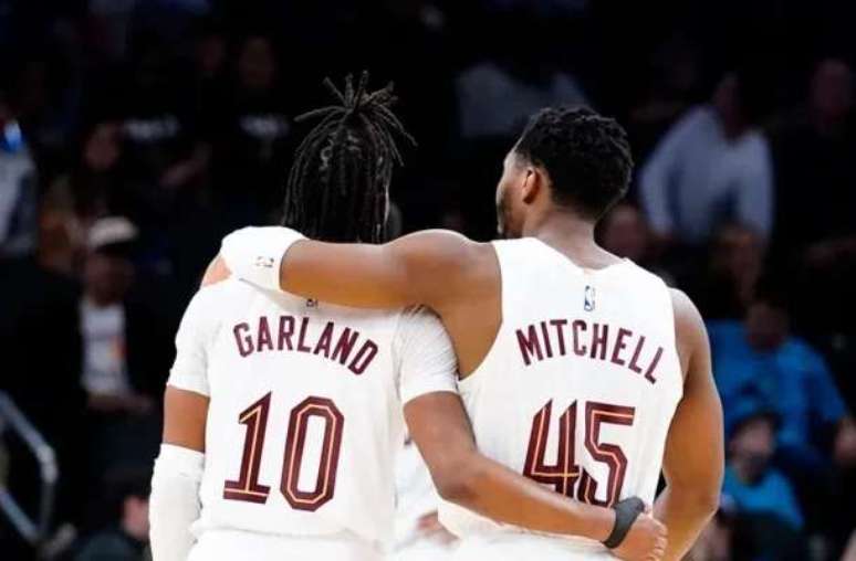 Reprodução / X - Legenda: Donovan Mitchell e Darius Garland