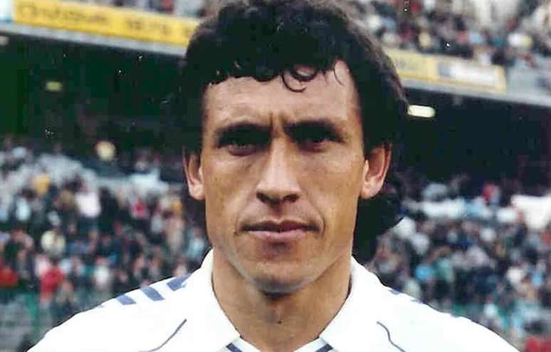 Valdano sebagai striker sentral antara tahun 1984 dan 1987 di tim 