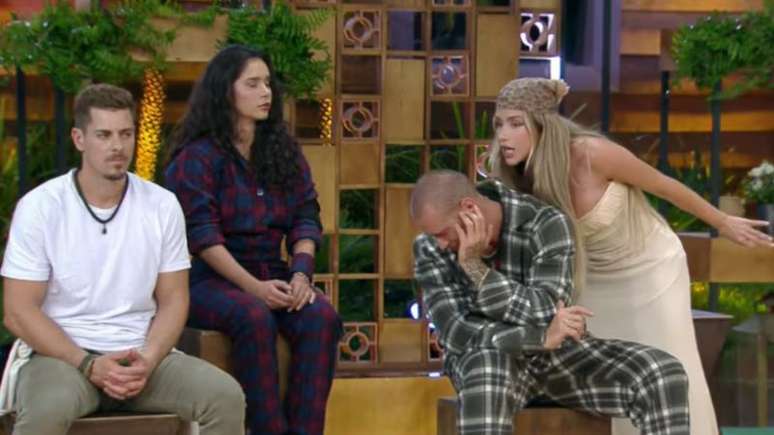 Noite de ter&ccedil;a-feira foi marcada por discuss&otilde;es entre os pe&otilde;es na forma&ccedil;&atilde;o de Ro&ccedil;a; Galisteu chamou aten&ccedil;&atilde;o dos participantes
