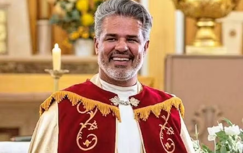 Padre Fabio Marsaro de Paula foi afastado