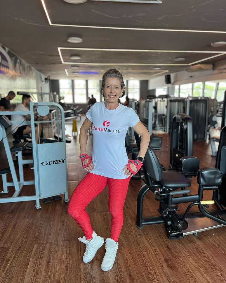 "Eu achava que envelhecer era deixar de usar roupa curta", disse Monica Bousquet