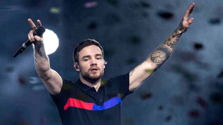 Corpo de Liam Payne é transferido para o aeroporto da Argentina, diz agência