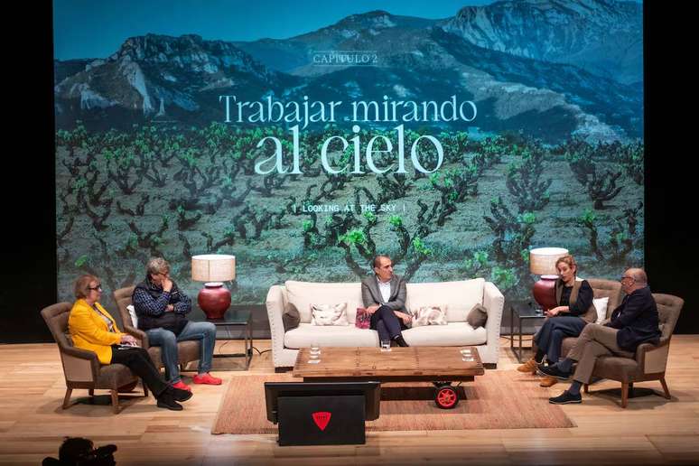 Beth Willard, Dirk Niepoort, Rodolfo Bastida, Adrianna Catena e Pedro Ballesteros em bate-papo no centenário de Ramón Bilbao