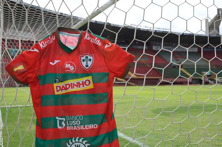 Camisa da Portuguesa no Estádio do Canindé