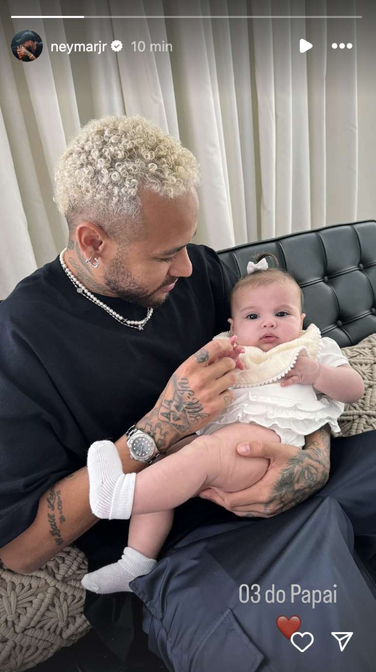 Neymar Jr exibe foto inédita com Helena