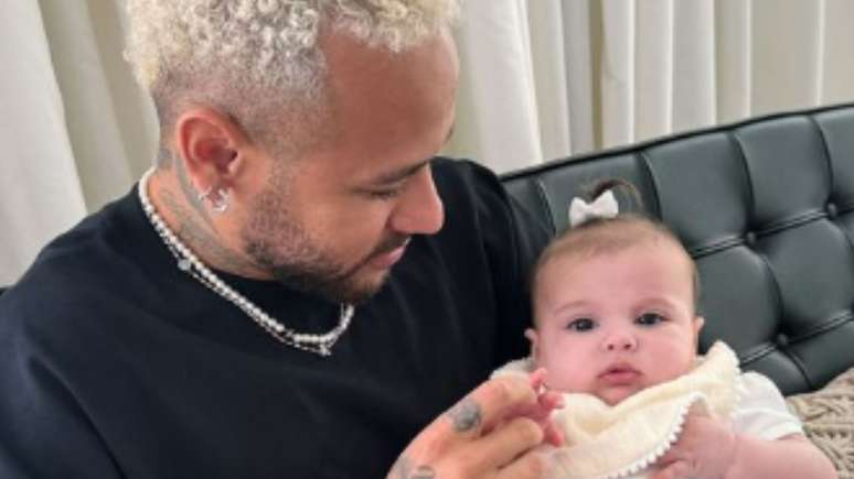 Neymar Jr. compartilha momento raro com a filha Helena: '03 do papai'