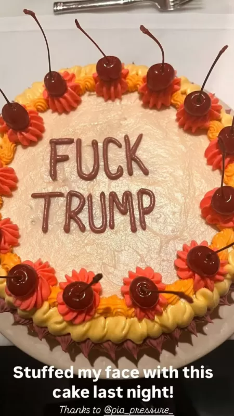 Madonna mandou recado para Trump por meio de bolo