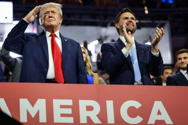 Trump e seu vice na chapa vitoriosa em 2024, JD Vance