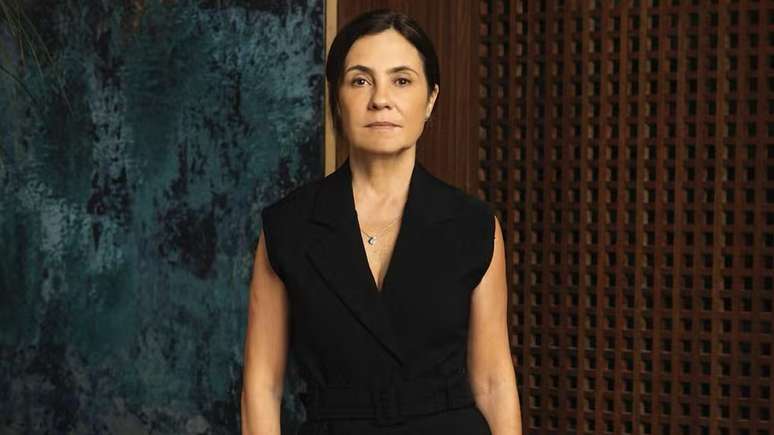 Adriana Esteves dá vida à Mércia em 'Mania de Você'