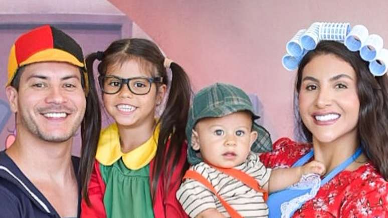 Arthur Aguiar shows off his family dressed to the nines at his son’s birthday party
