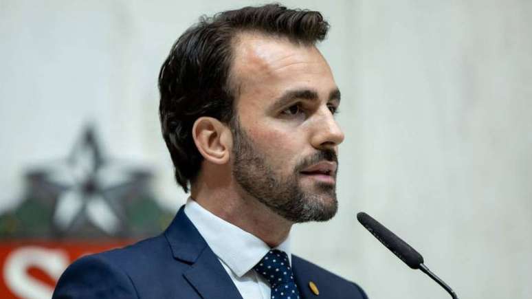 Cíntia Chagas não foi a primeira: novas acusações contra Lucas Bove vem à tona; confira!