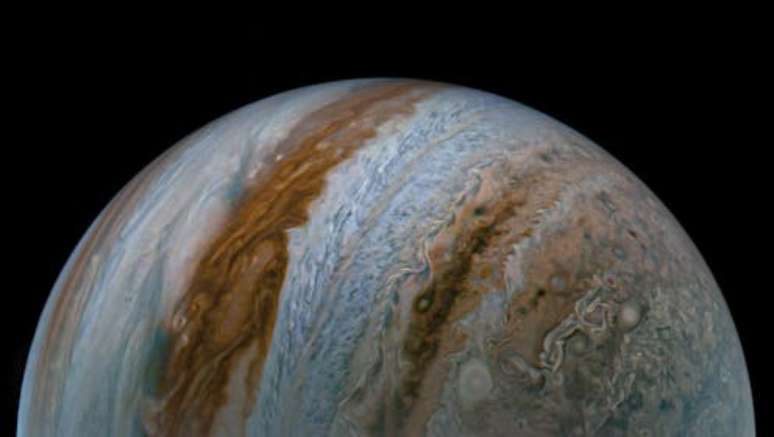 Uma foto de Júpiter tirada pela espaçonave Juno da NASA em setembro de 2023. NASA/JPL-Caltech/SwRI/MSSS, image processing by Tanya Oleksuik