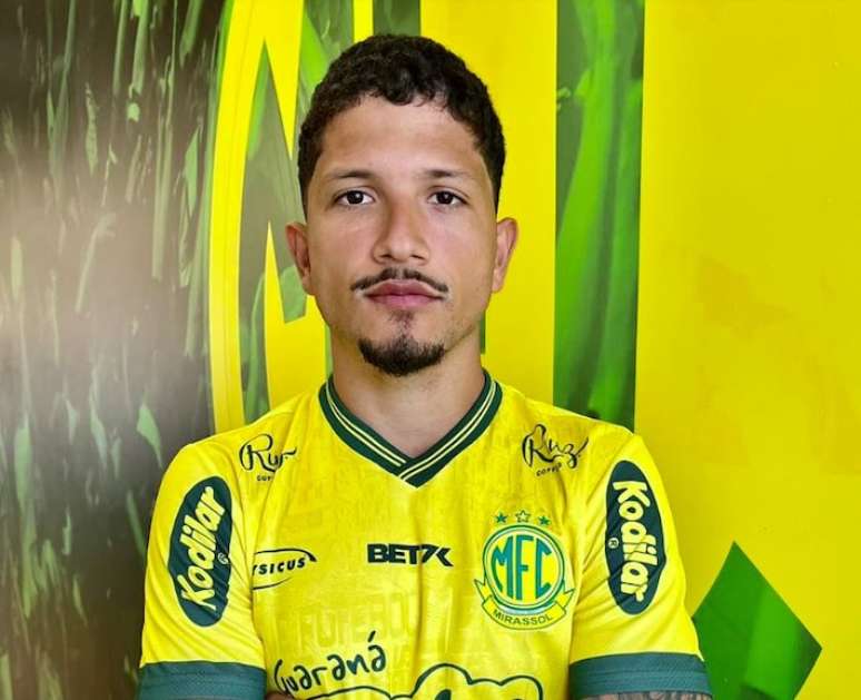 Yuri Lima se emocionou com o nascimento da filha Nala, fruto de seu relacionamento com a cantora Iza.