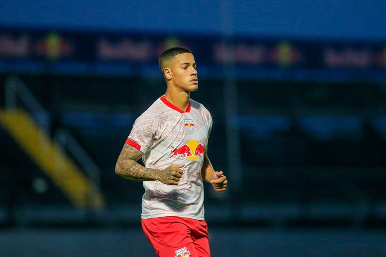 Marcos Paulo, jogador do time sub-23 do Red Bull Bragantino. 