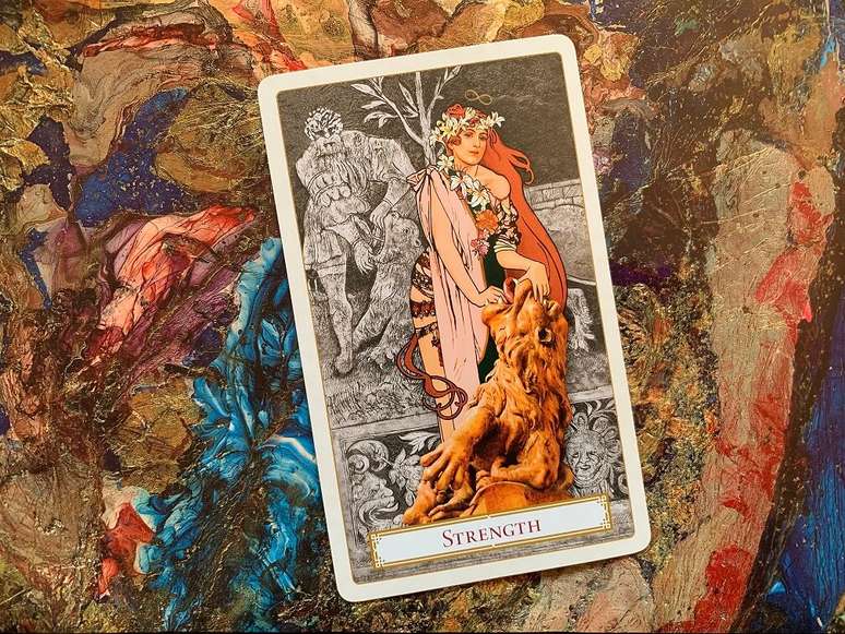 A Força: previsões do Tarot para abril de 2019