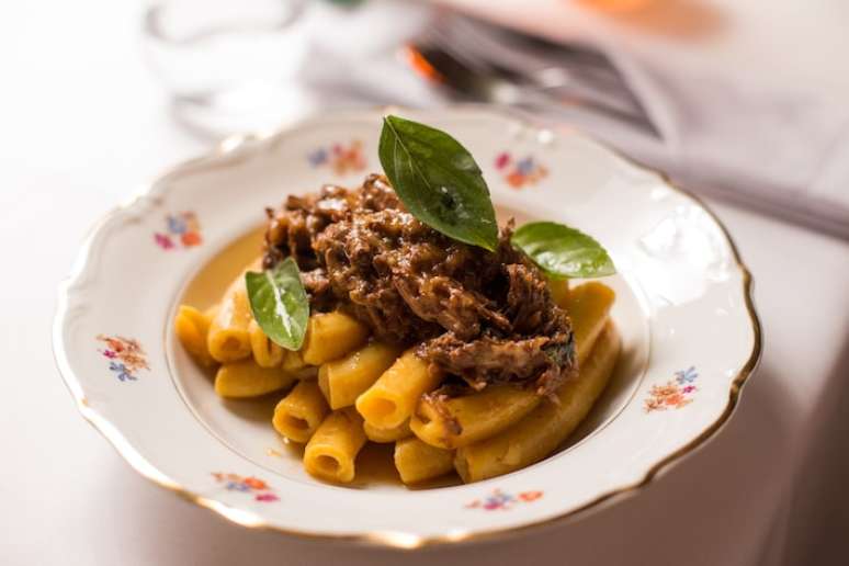 Ziti com ragu de carne bovina cozido por seis horas: uma das novidades do cardápio do Antonietta