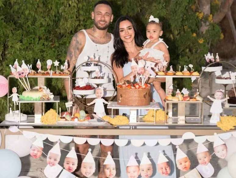 Neymar, Bruna Biancardi e Mayi comemoram aniversário da filha -