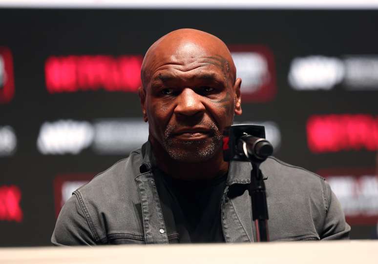 A trajetória financeira de Mike Tyson é tão fascinante quanto sua carreira no ringue.