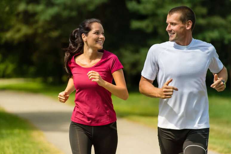 Exercícios físicos ajudam a prevenir diversas doenças e aumentam o bem-estar do corpo