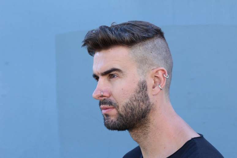 O undercut é um corte moderno e usado por muitas celebridades 