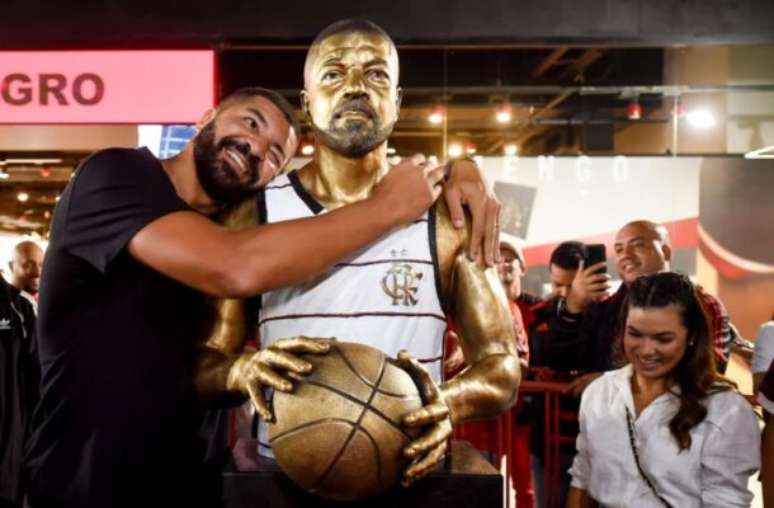 Olivinha, não foi o melhor, mas é o maior ídolo da torcida do Flamengo no basquete –