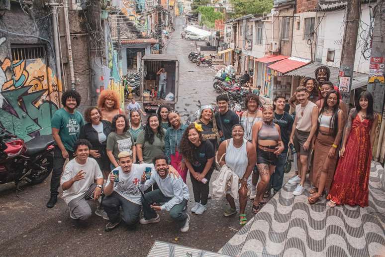 Jovens lideranças do Norte e Nordeste reunidos no Morro Santo Amaro, no Rio de Janeiro. Voz poética de evento paralelo chegou ao principal.