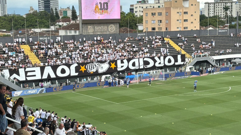 O Santos entra em campo contra o CRB na tarde deste domingo, 17, com o acesso à primeira divisão e o título da Série B já garantidos.