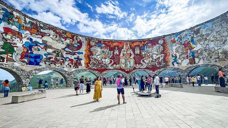 O Monumento à Amizade Rússia-Geórgia marca os laços de 'amizade' entre as duas nações