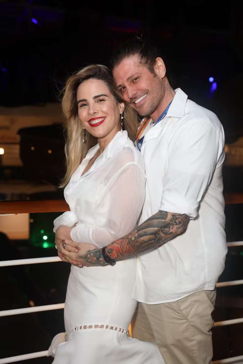 Wanessa Camargo e Dado Dolabella em cruzeiro de Zez&eacute; Di Camargo - Brazil News