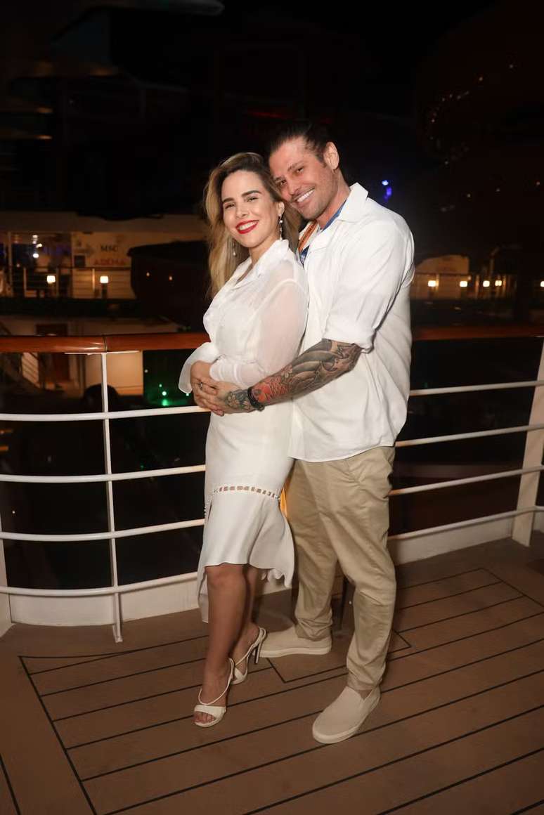 Wanessa Camargo e Dado Dolabella em cruzeiro de Zez&eacute; Di Camargo - Brazil News