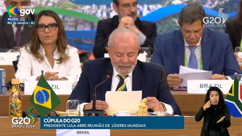  Luiz Inácio Lula da Silva (PT) em discurso na abertura da cúpula do G20, no Rio de Janeiro.