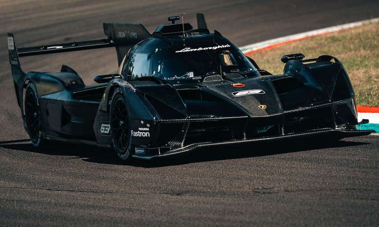 Lamborghini SC63 em testes em Imola. Após expectativa inicial, desempenho deixa a desejar