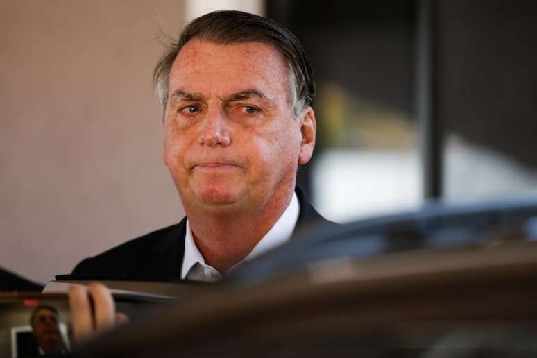 Bolsonaro e aliados podem ser tornar réus se STF aceitar denúncia