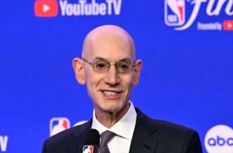 Reprodução / Instagram - Legenda: Adam Silver, comissário da NBA