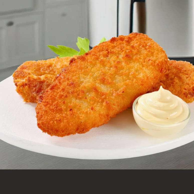 FILÉ DE FRANGO À MILANESA SEM TRIGO NA AIRFRYER