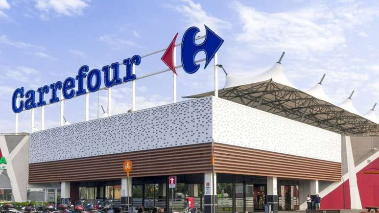 Governo do Brasil exige retratação formal do Carrefour após falas de CEO a respeito de qualidade das carnes brasileiras