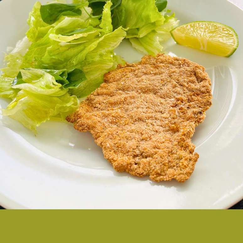 BIFE À MILANESA NA AIRFRYER