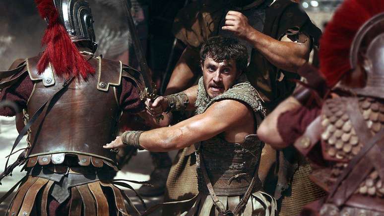 As representações do filme sobre lutas de gladiadores são na maioria incorretas — elas eram menos horríveis e com menos fatalidades do que o filme mostra