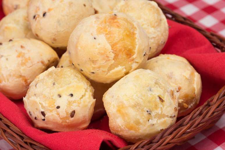 Pão de queijo com chia e linhaça 