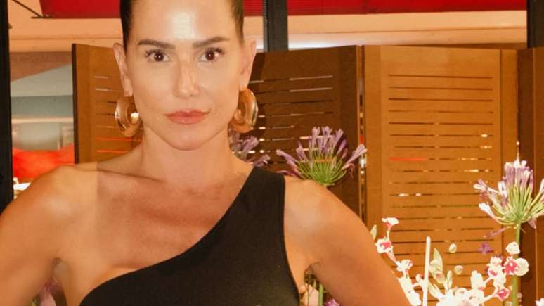 What a luxury! Deborah Secco celebrates her 45th birthday with a party in style