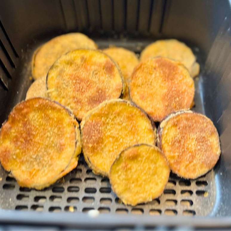 BERINJELA À MILANESA NA AIRFRYER