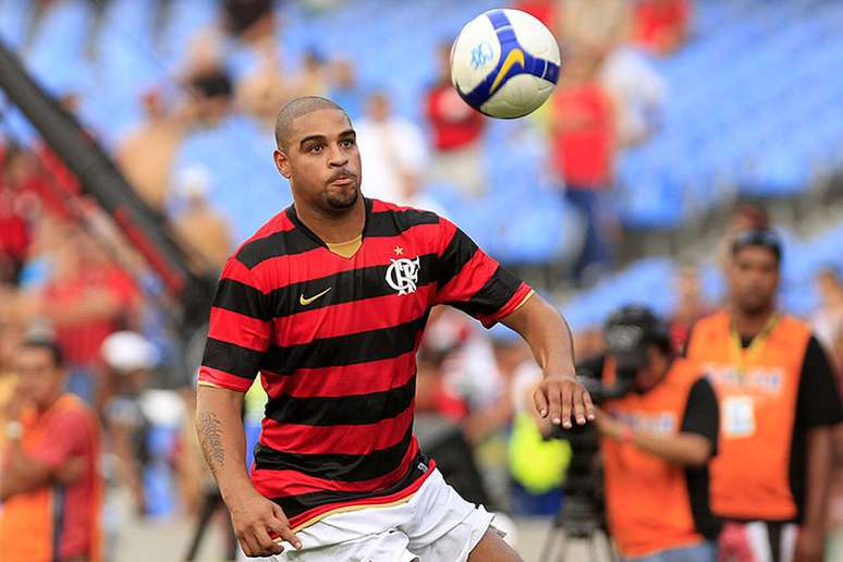 Ídolo encerrou carreira no Flamengo, clube de coração –