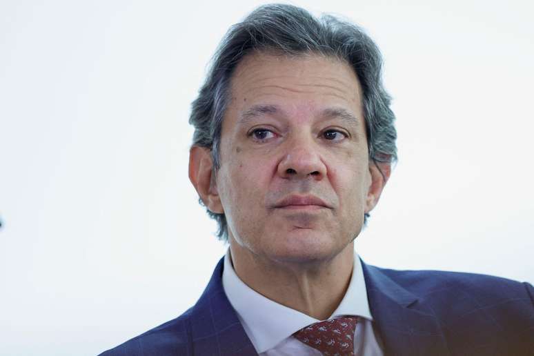 Mudanças propostas por Haddad foram negociadas com a Defesa