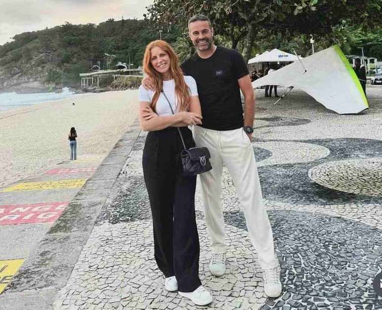Antes do acerto com o Alvinegro, Artur Jorge consultou a opini&atilde;o de sua esposa, Maria Marques. &ndash;