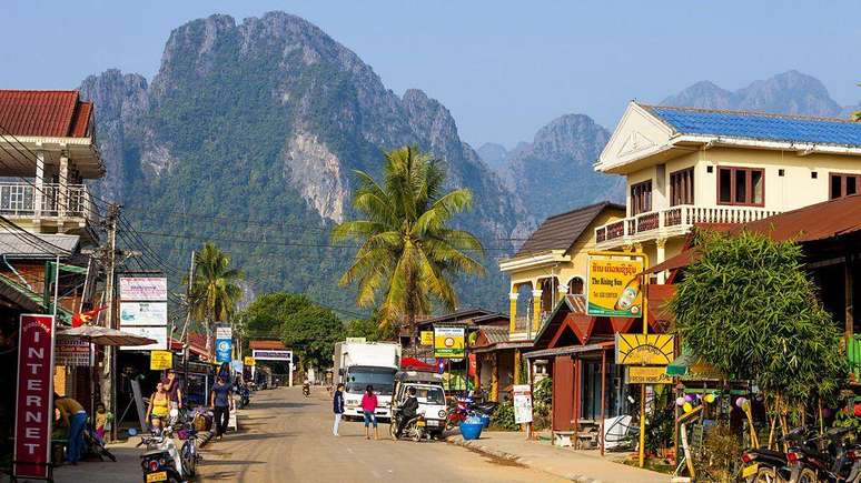 Laos era conhecido por suas festas regadas a drogas e álcool